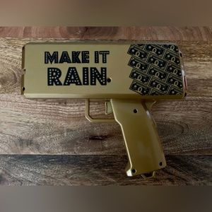 Money Gun "Make it Rain" Tested and Works Batteries Not Included